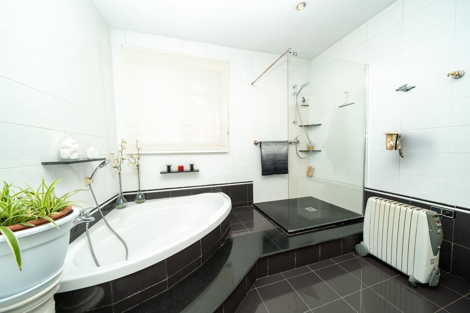 5 bedroom Townhouse for sale in Betera - € 849,750 (Ref: 8887001)