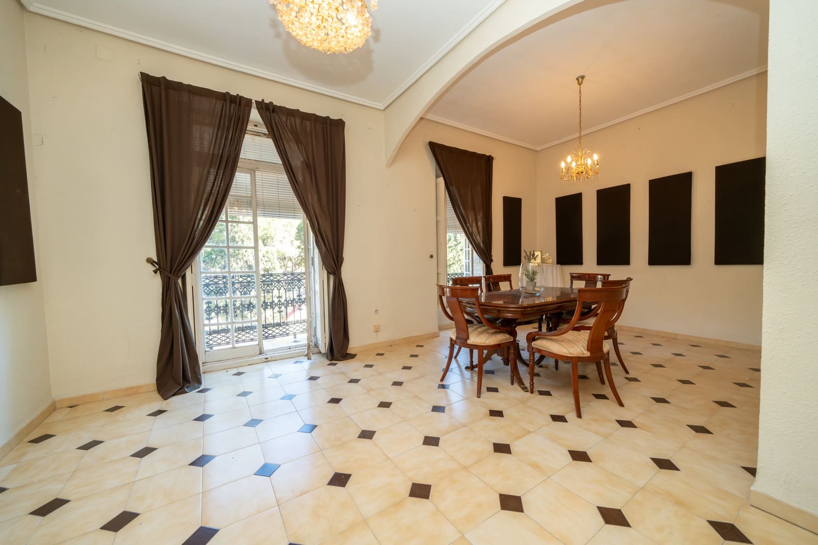 5 bedroom Townhouse for sale in Betera - € 849,750 (Ref: 8887001)