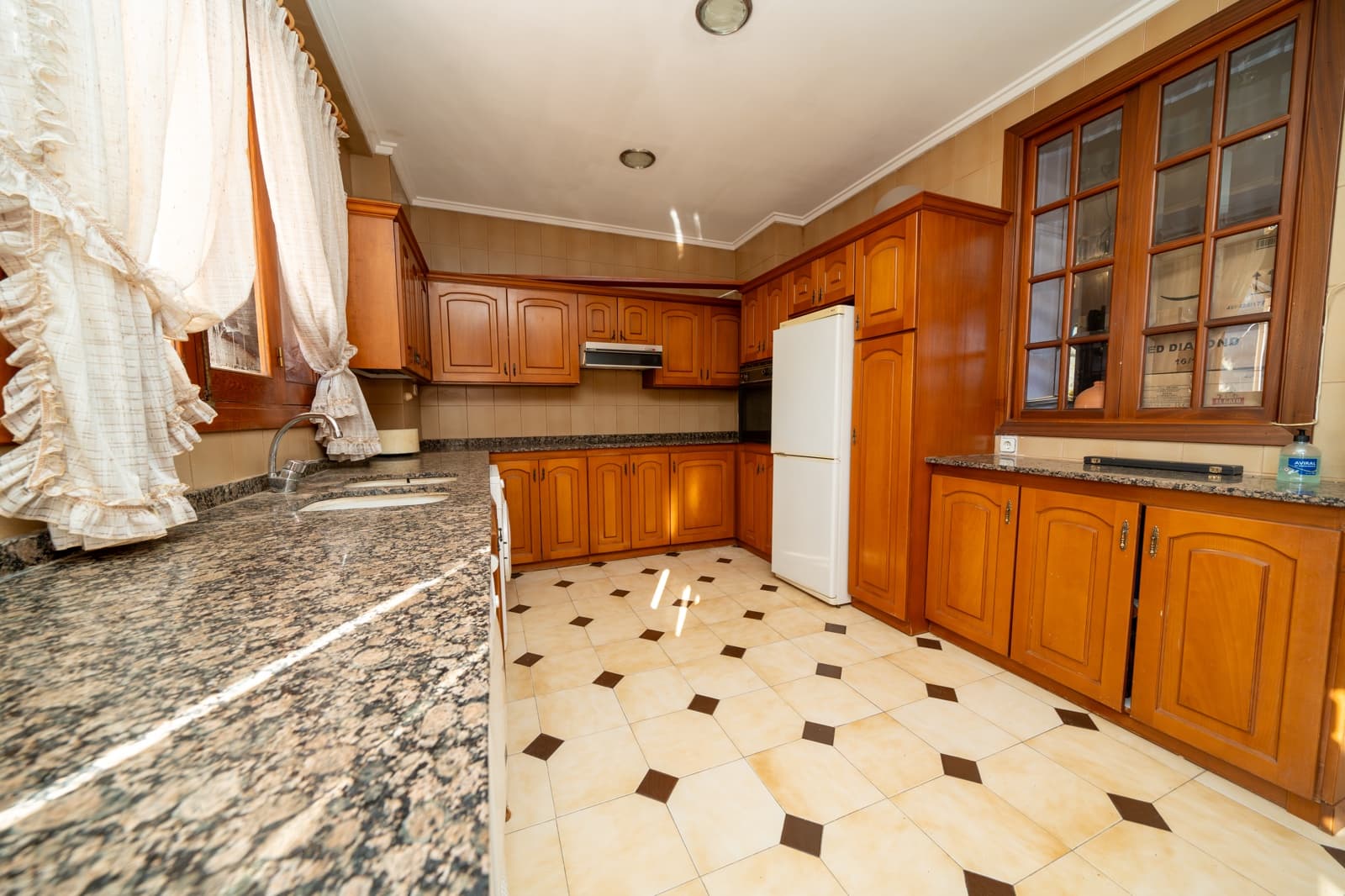 5 bedroom Townhouse for sale in Betera - € 849,750 (Ref: 8887001)