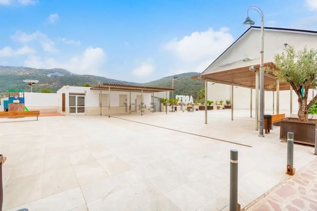 3 makuuhuone Paritalo myytävänä paikassa Serra - 142 000 € (Ref: 9032724)