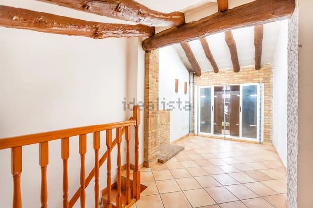 3 makuuhuone Paritalo myytävänä paikassa Serra - 142 000 € (Ref: 9032724)