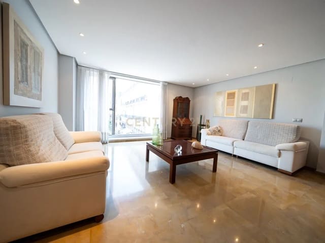 3 bedroom Apartment for sale in Sant Francesc, Valencia city with garage - € 1,200,000 (Ref: 9130566)