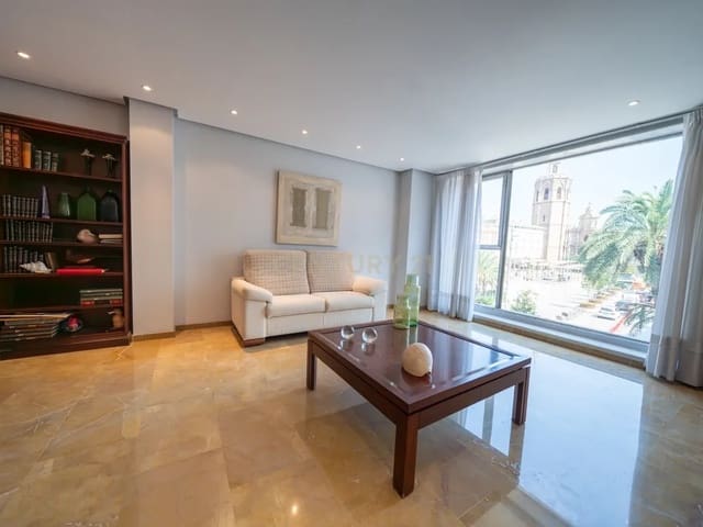 3 bedroom Apartment for sale in Sant Francesc, Valencia city with garage - € 1,200,000 (Ref: 9130566)