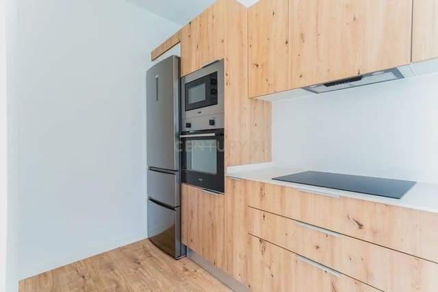 4 bedroom Flat for sale in Malilla, Valencia city with pool garage - € 599,000 (Ref: 9191539)