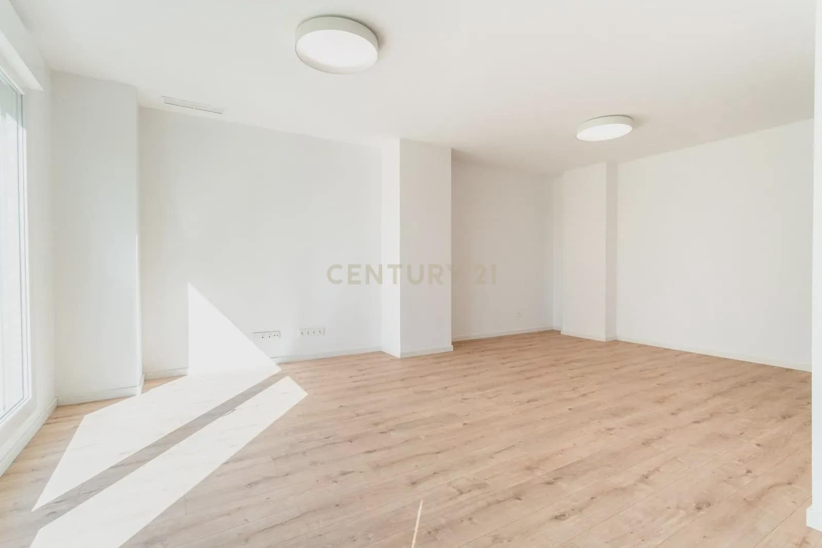 4 sypialnia Mieszkanie na sprzedaż w Miasto Walencja z basenem garażem - 599 000 € (Ref: 9191539)