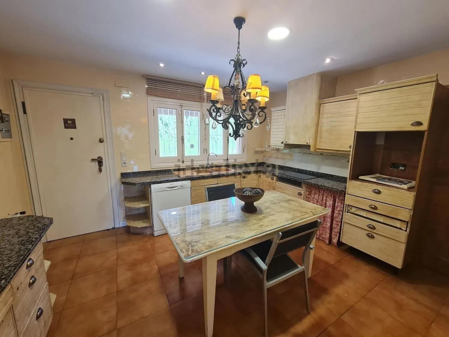 3 bedroom Villa for sale in Paterna with garage - € 830,000 (Ref: 9191597)