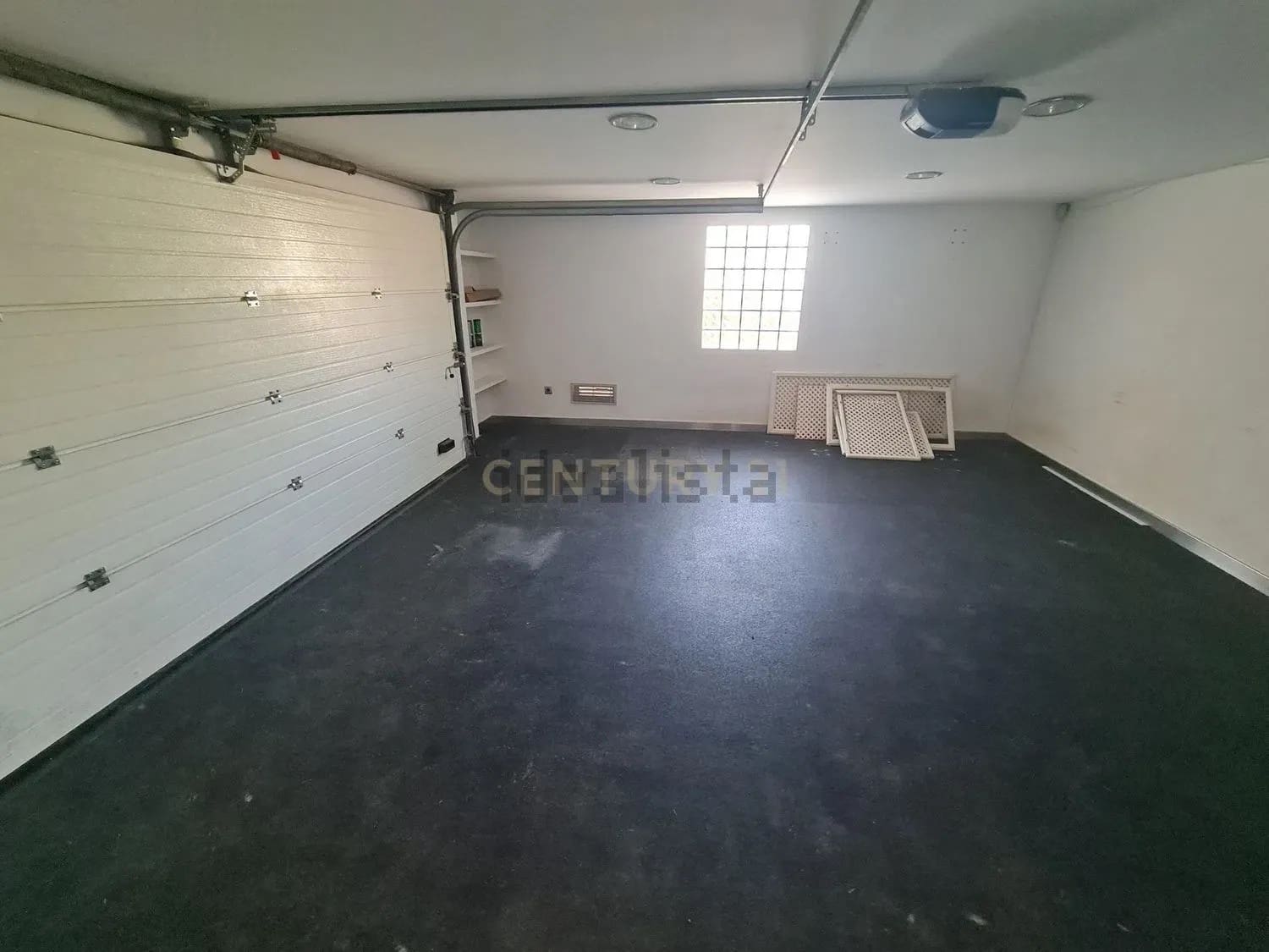 3 bedroom Villa for sale in Paterna with garage - € 830,000 (Ref: 9191597)