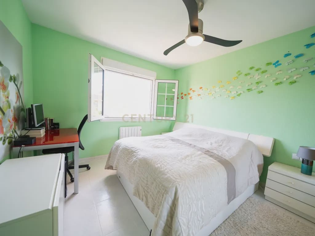 4 soverom Kjedet enebolig til salgs i Cambrils med svømmebasseng garasje - € 415 000 (Ref: 9191875)