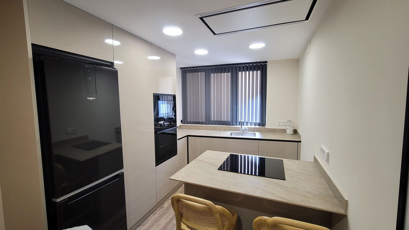 1 makuuhuone Yksiö vuokrattavana paikassa Valencia kaupunki - 1 150 € (Ref: 9337108)