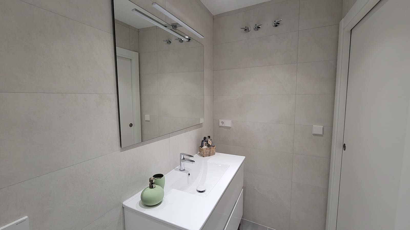 1 makuuhuone Yksiö vuokrattavana paikassa Valencia kaupunki - 1 150 € (Ref: 9337108)