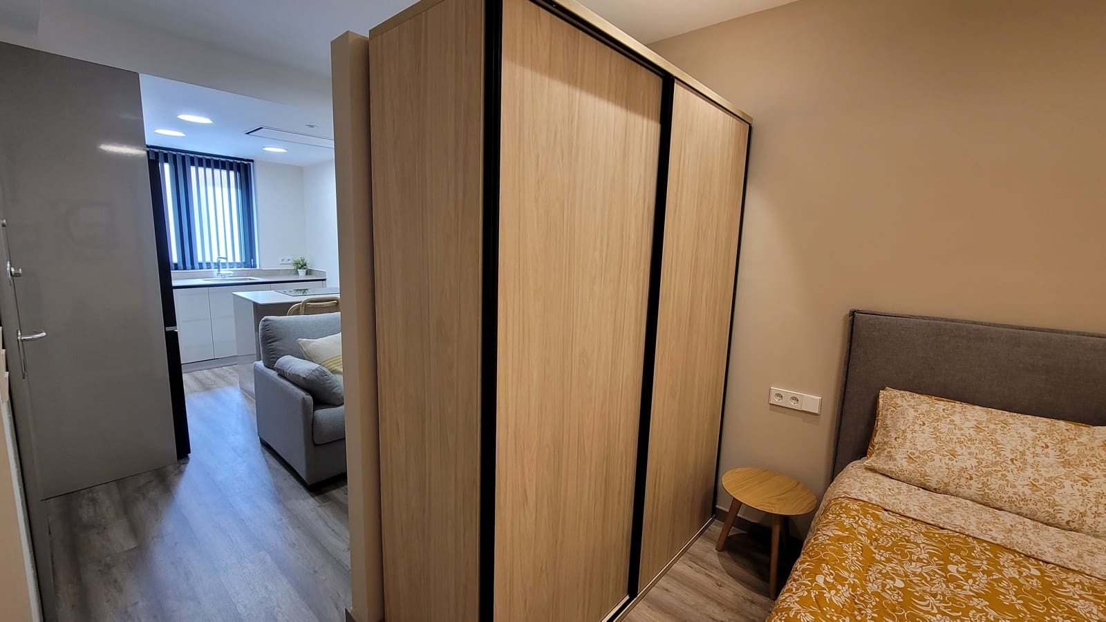 1 makuuhuone Yksiö vuokrattavana paikassa Valencia kaupunki - 1 150 € (Ref: 9337108)