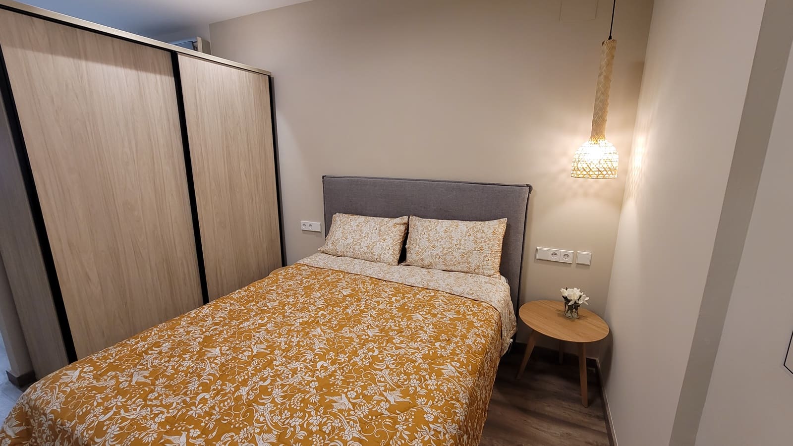 1 makuuhuone Yksiö vuokrattavana paikassa Valencia kaupunki - 1 150 € (Ref: 9337108)