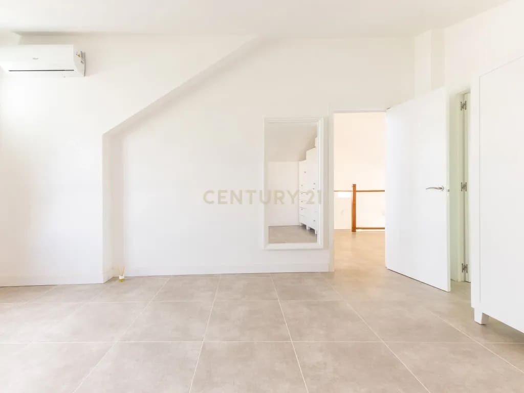 6 soverom Villa til salgs i San Antonio de Benageber med svømmebasseng garasje - € 1 500 000 (Ref: 9337239)