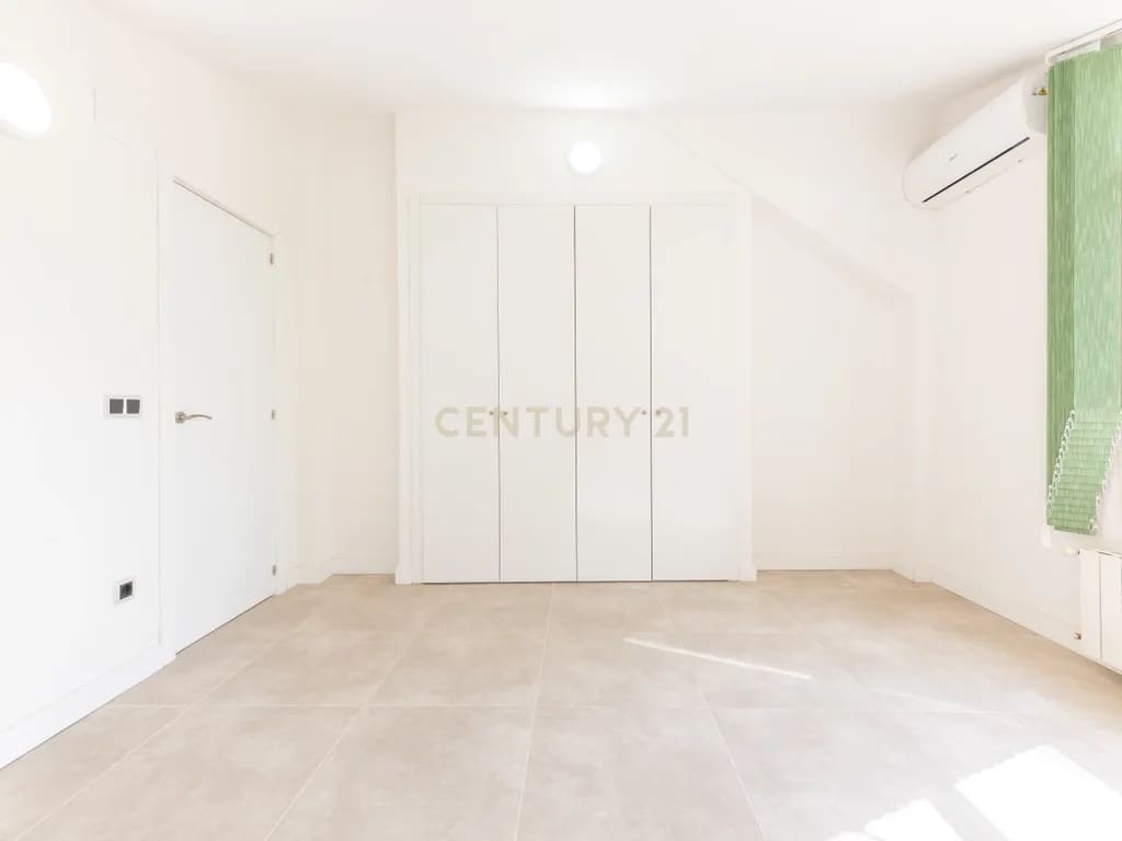 6 soverom Villa til salgs i San Antonio de Benageber med svømmebasseng garasje - € 1 500 000 (Ref: 9337239)