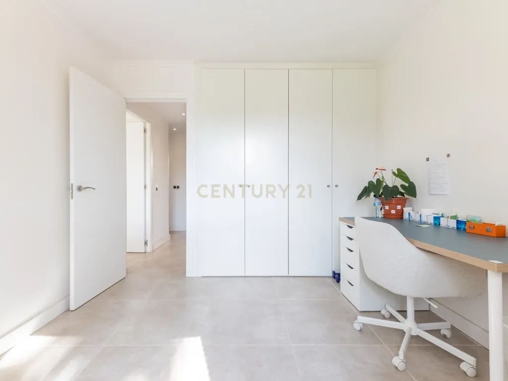 6 soverom Villa til salgs i San Antonio de Benageber med svømmebasseng garasje - € 1 500 000 (Ref: 9337239)