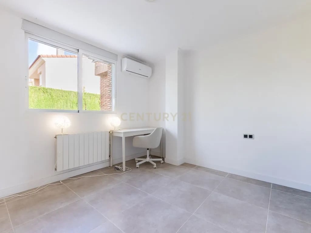 6 soverom Villa til salgs i San Antonio de Benageber med svømmebasseng garasje - € 1 500 000 (Ref: 9337239)