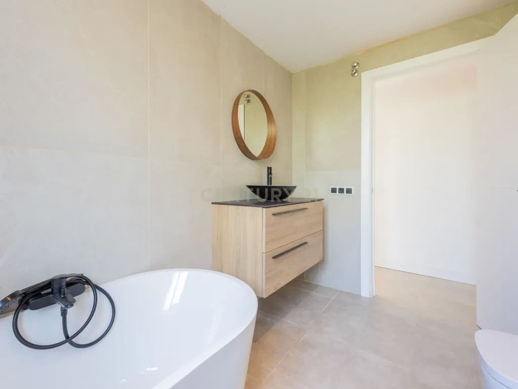 6 soverom Villa til salgs i San Antonio de Benageber med svømmebasseng garasje - € 1 500 000 (Ref: 9337239)