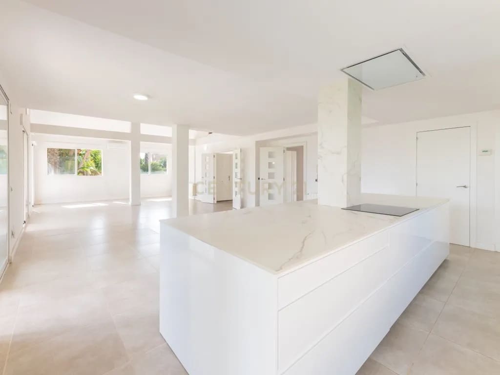 6 soverom Villa til salgs i San Antonio de Benageber med svømmebasseng garasje - € 1 500 000 (Ref: 9337239)