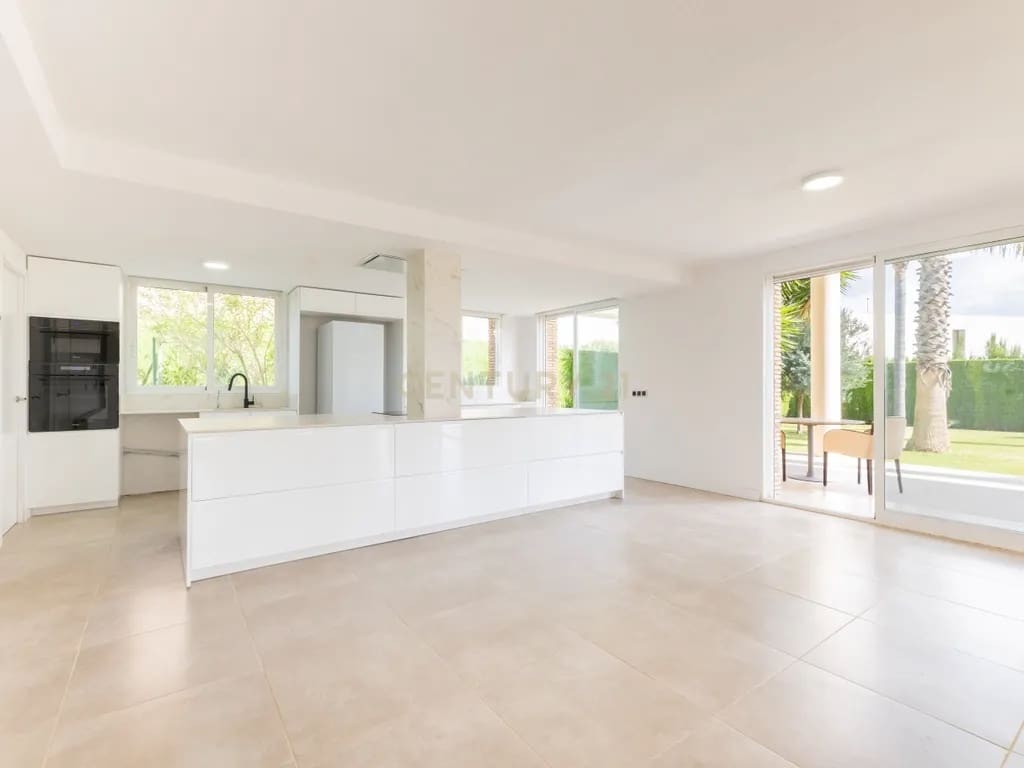 6 soverom Villa til salgs i San Antonio de Benageber med svømmebasseng garasje - € 1 500 000 (Ref: 9337239)