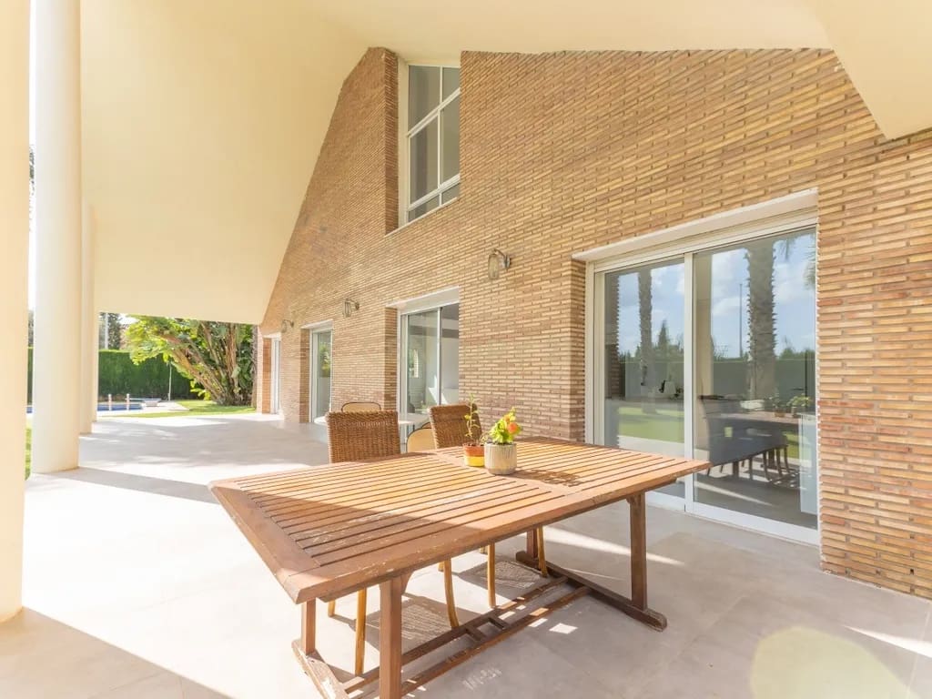 6 soverom Villa til salgs i San Antonio de Benageber med svømmebasseng garasje - € 1 500 000 (Ref: 9337239)