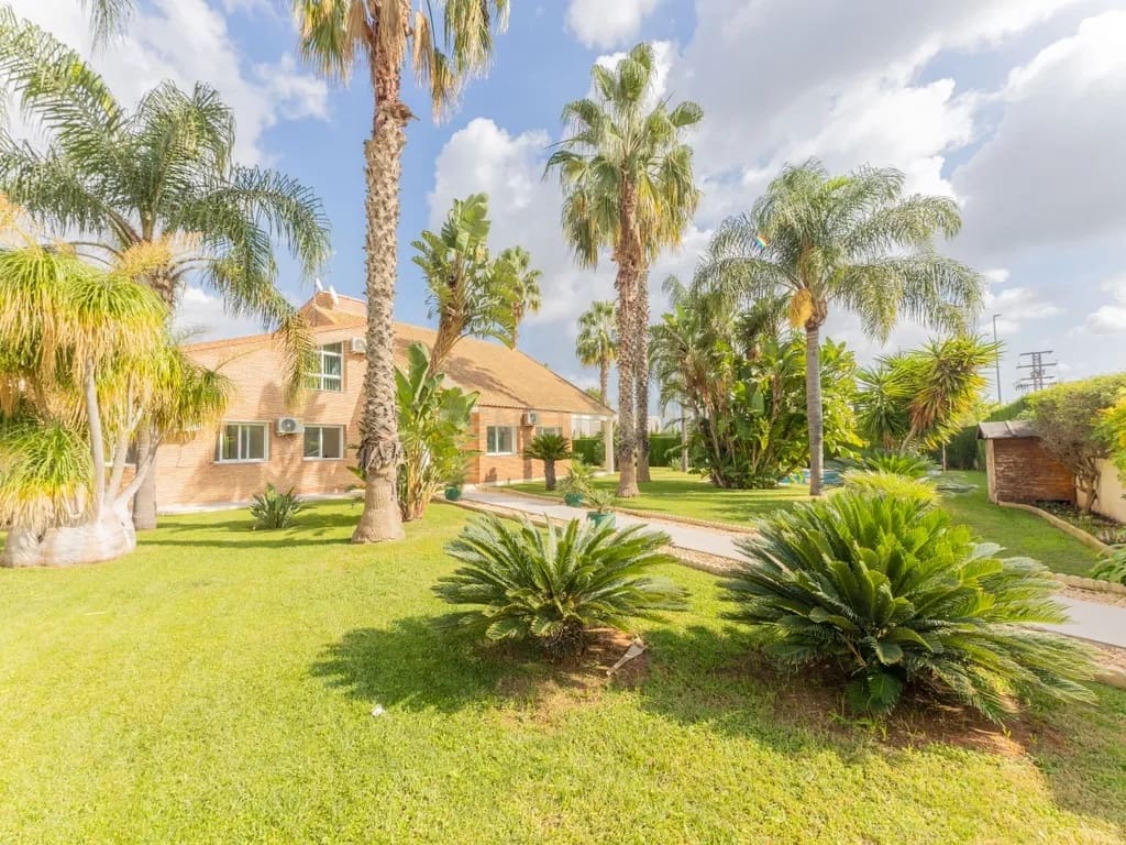 6 soverom Villa til salgs i San Antonio de Benageber med svømmebasseng garasje - € 1 500 000 (Ref: 9337239)