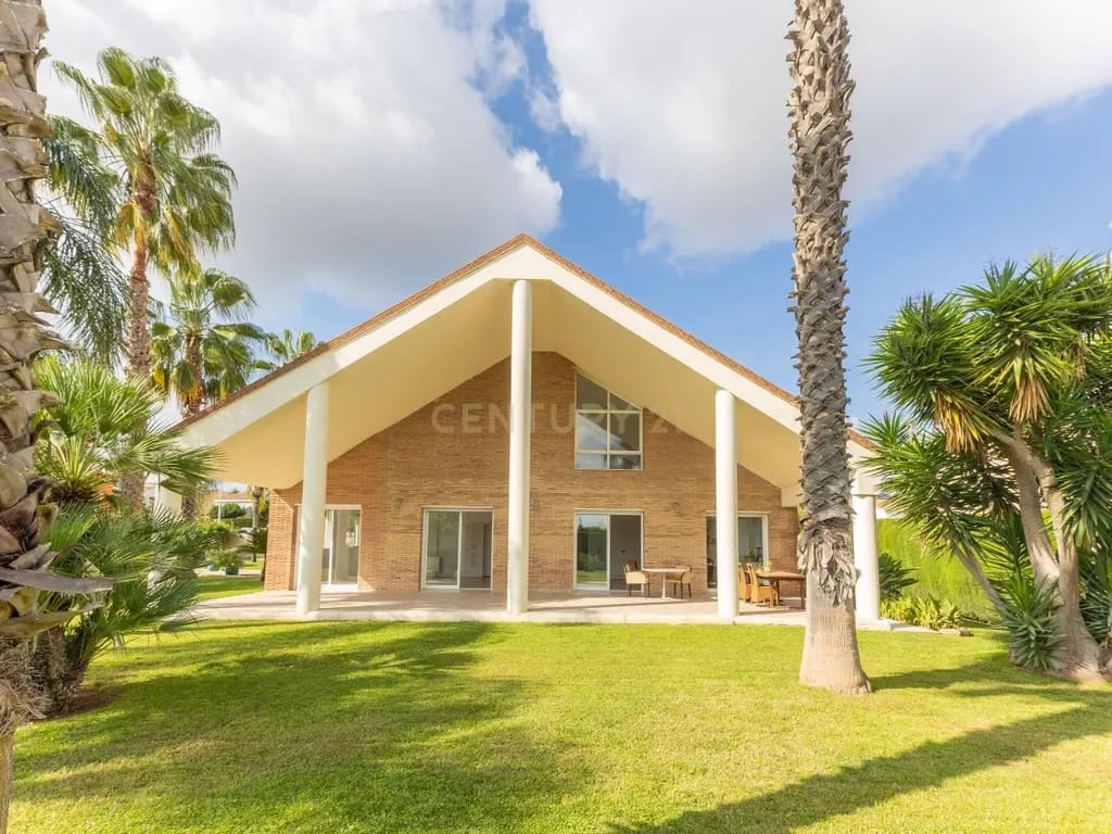 6 soverom Villa til salgs i San Antonio de Benageber med svømmebasseng garasje - € 1 500 000 (Ref: 9337239)