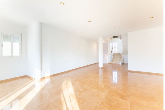 4 soverom Villa til salgs i L'Eliana med svømmebasseng garasje - € 733 000 (Ref: 9418786)