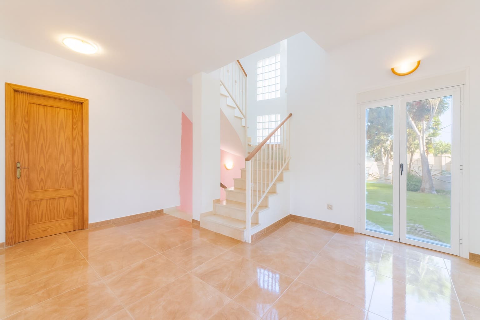 4 soveværelse Villa til salg i L'Eliana med swimmingpool garage - € 733.000 (Ref: 9418786)