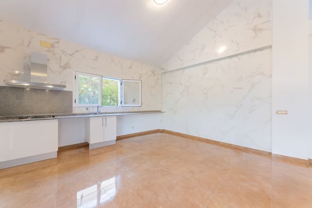 4 soverom Villa til salgs i L'Eliana med svømmebasseng garasje - € 733 000 (Ref: 9418786)