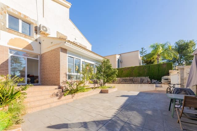 4 soverom Villa til salgs i L'Eliana med svømmebasseng garasje - € 733 000 (Ref: 9418786)