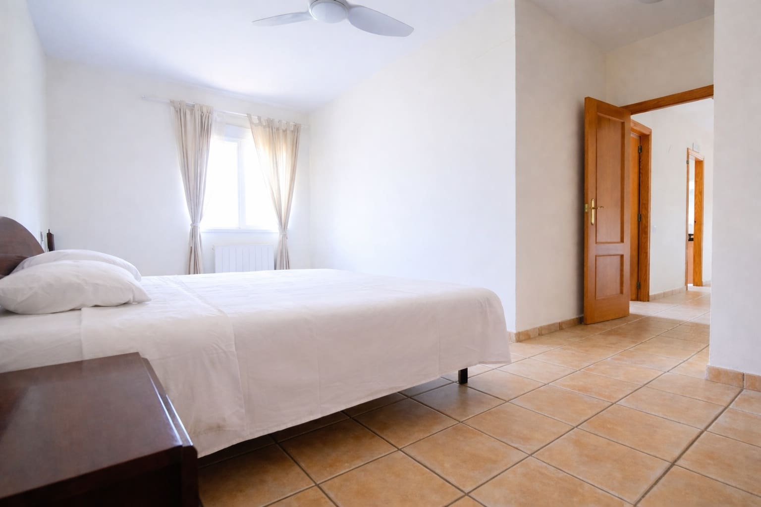 5 makuuhuone Huvila myytävänä paikassa L'Eliana mukana uima-altaan 
autotalli - 685 000 € (Ref: 9631386)