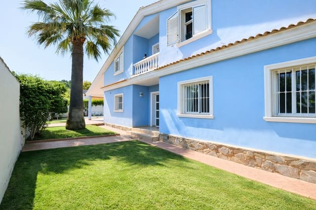 5 makuuhuone Huvila myytävänä paikassa L'Eliana mukana uima-altaan 
autotalli - 685 000 € (Ref: 9631386)