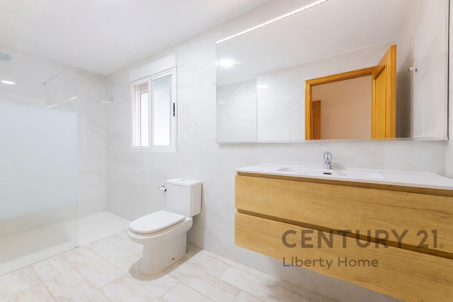 5 bedroom Villa for sale in L'Eliana with pool garage - € 685,000 (Ref: 9631386)