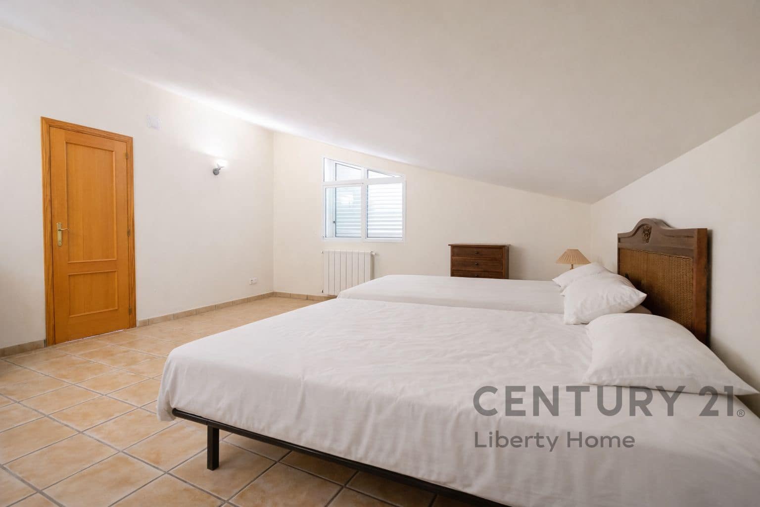 5 bedroom Villa for sale in L'Eliana with pool garage - € 685,000 (Ref: 9631386)