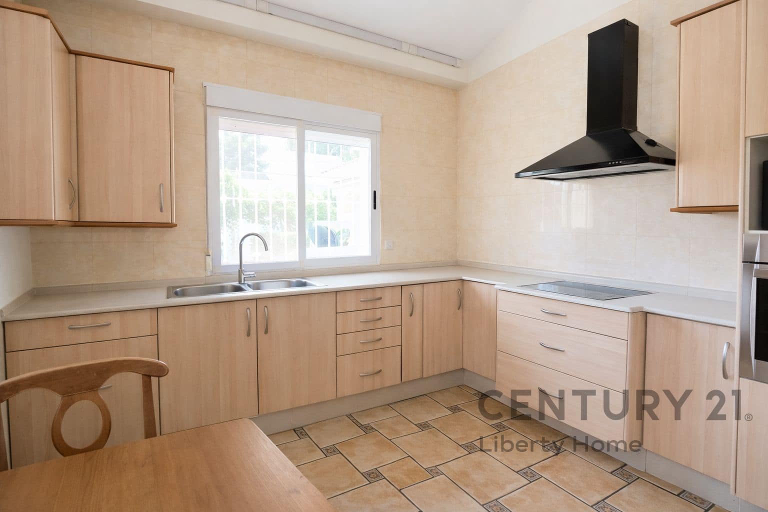 5 bedroom Villa for sale in L'Eliana with pool garage - € 685,000 (Ref: 9631386)