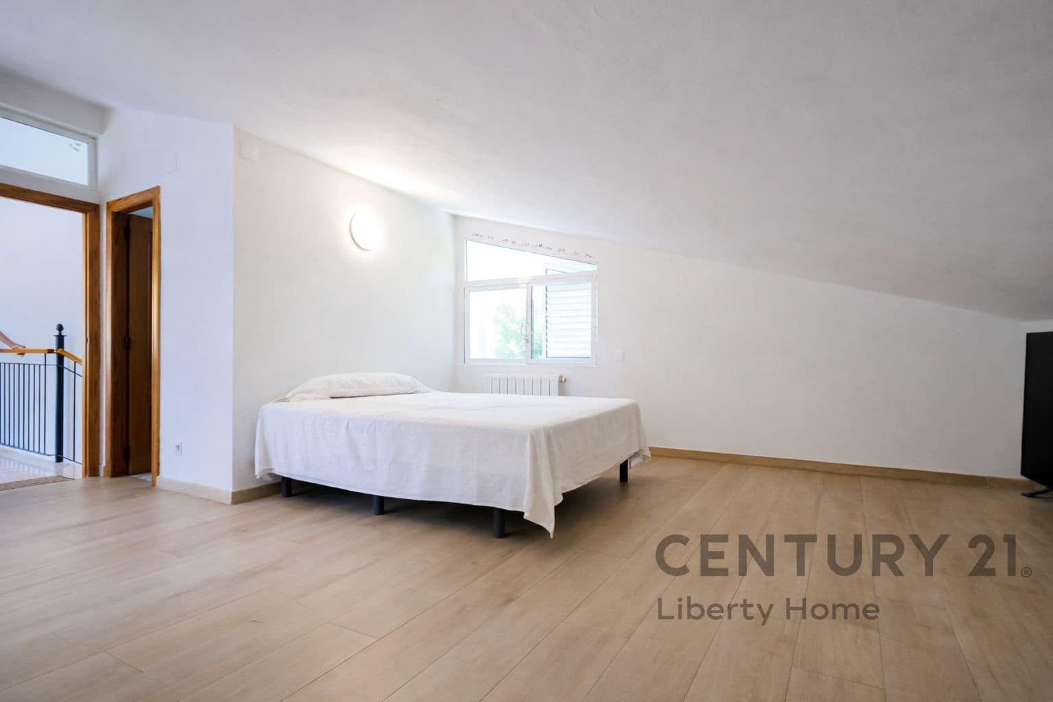 5 bedroom Villa for sale in L'Eliana with pool garage - € 685,000 (Ref: 9631386)