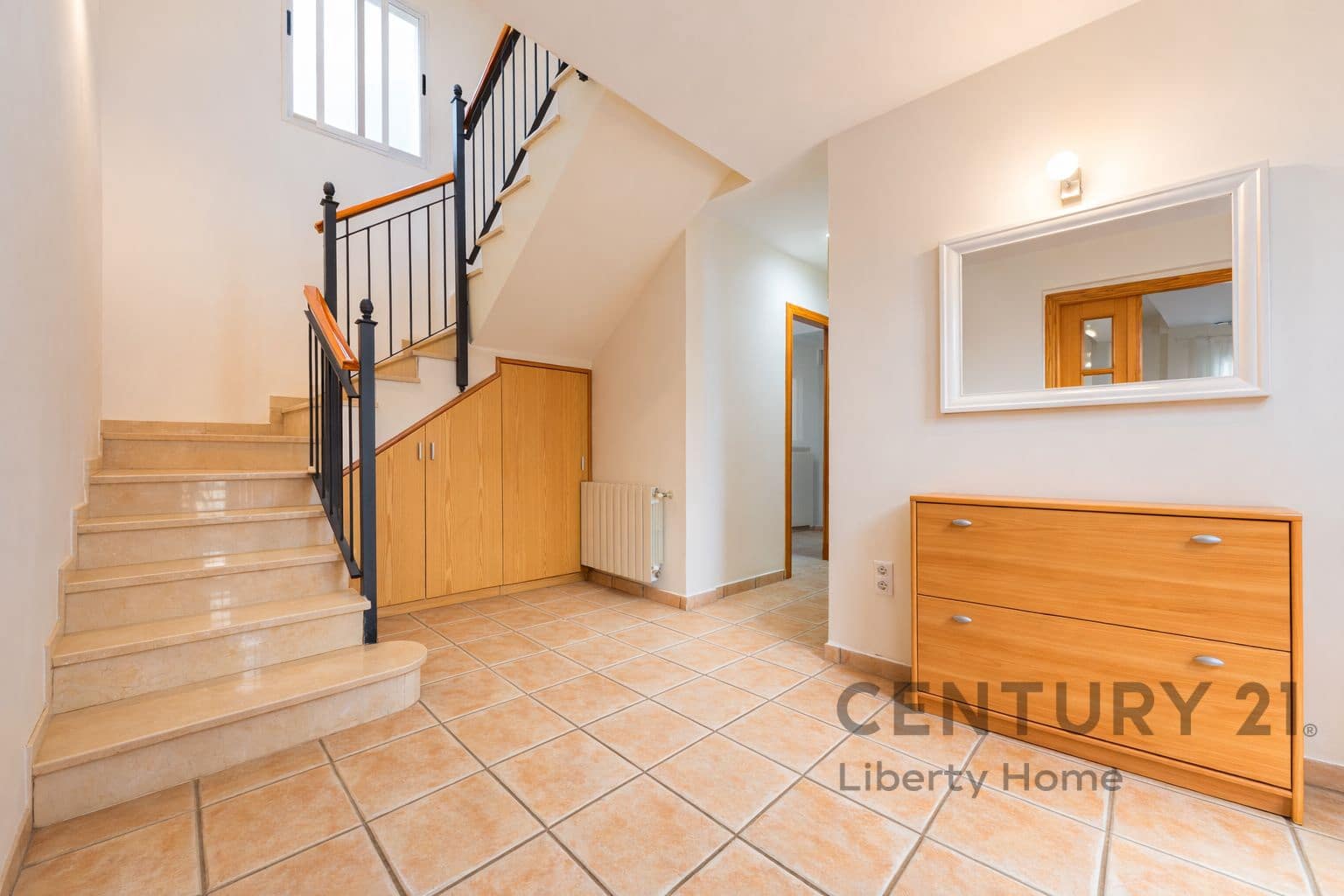 5 bedroom Villa for sale in L'Eliana with pool garage - € 685,000 (Ref: 9631386)