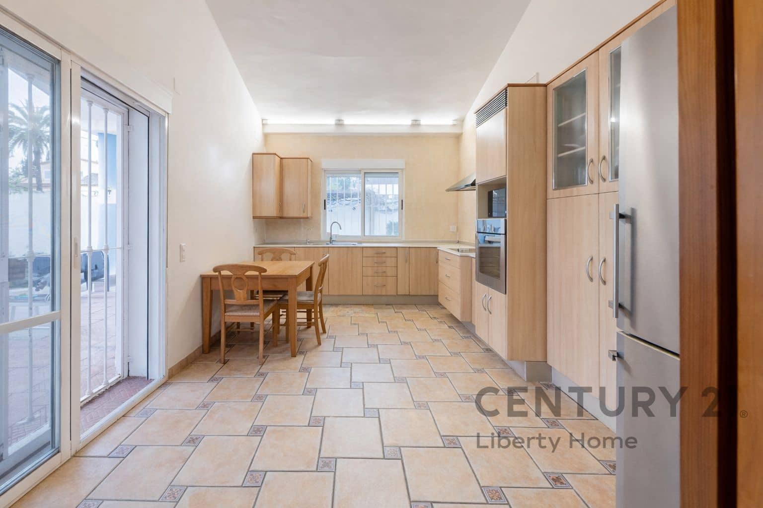 5 bedroom Villa for sale in L'Eliana with pool garage - € 685,000 (Ref: 9631386)