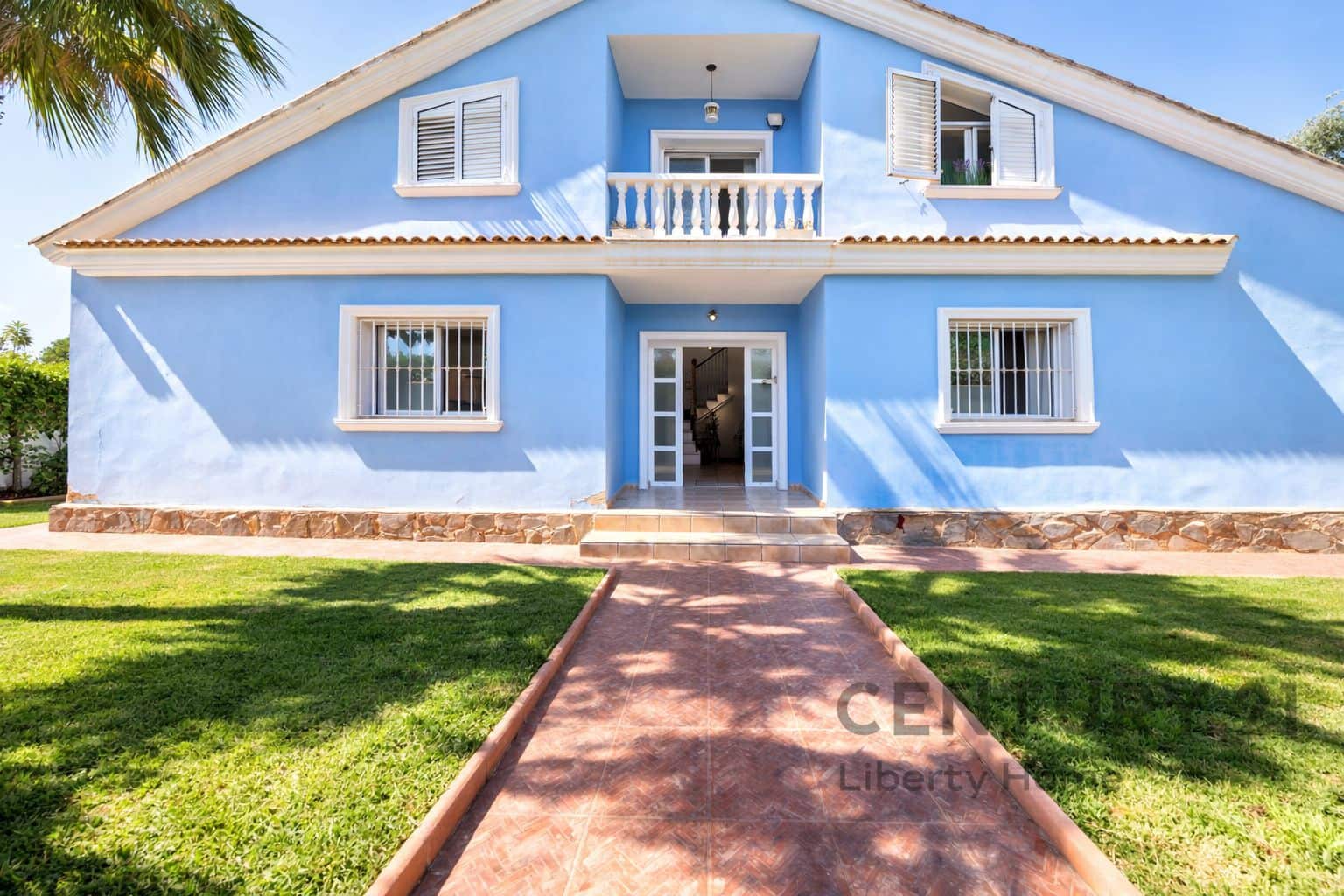 5 bedroom Villa for sale in L'Eliana with pool garage - € 685,000 (Ref: 9631386)