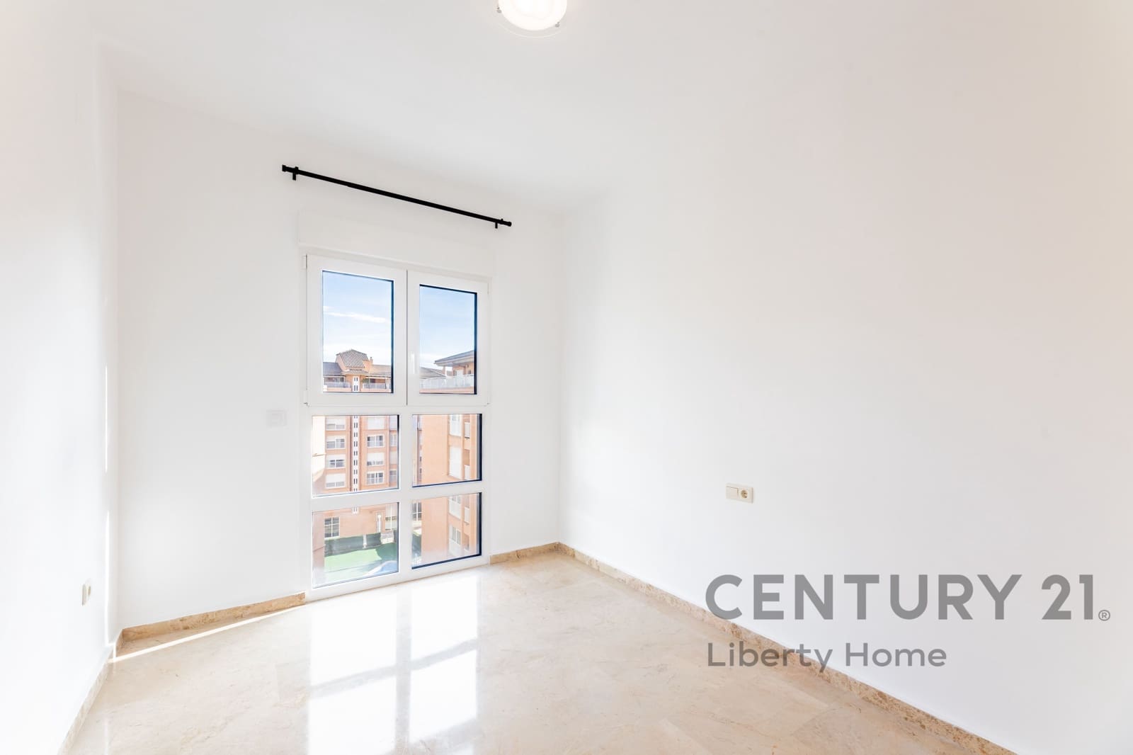 4 soverom Leilighet til leie i Valencia by med garasje - € 2 350 (Ref: 9750841)