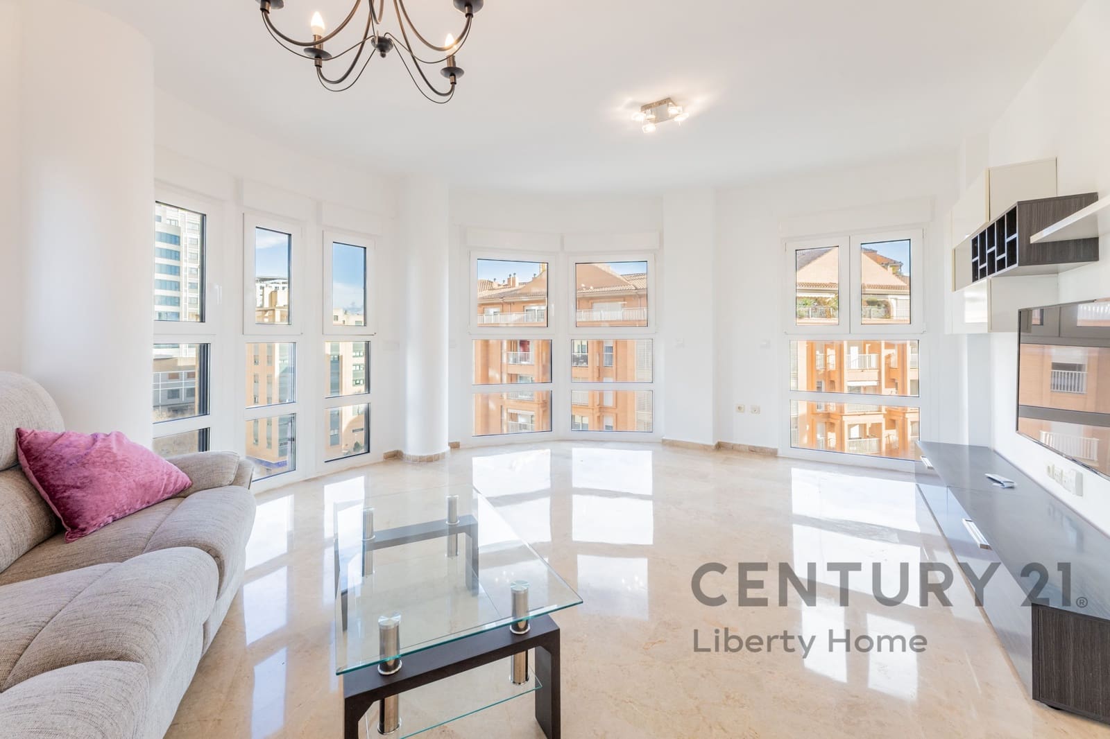 4 soverom Leilighet til leie i Valencia by med garasje - € 2 350 (Ref: 9750841)