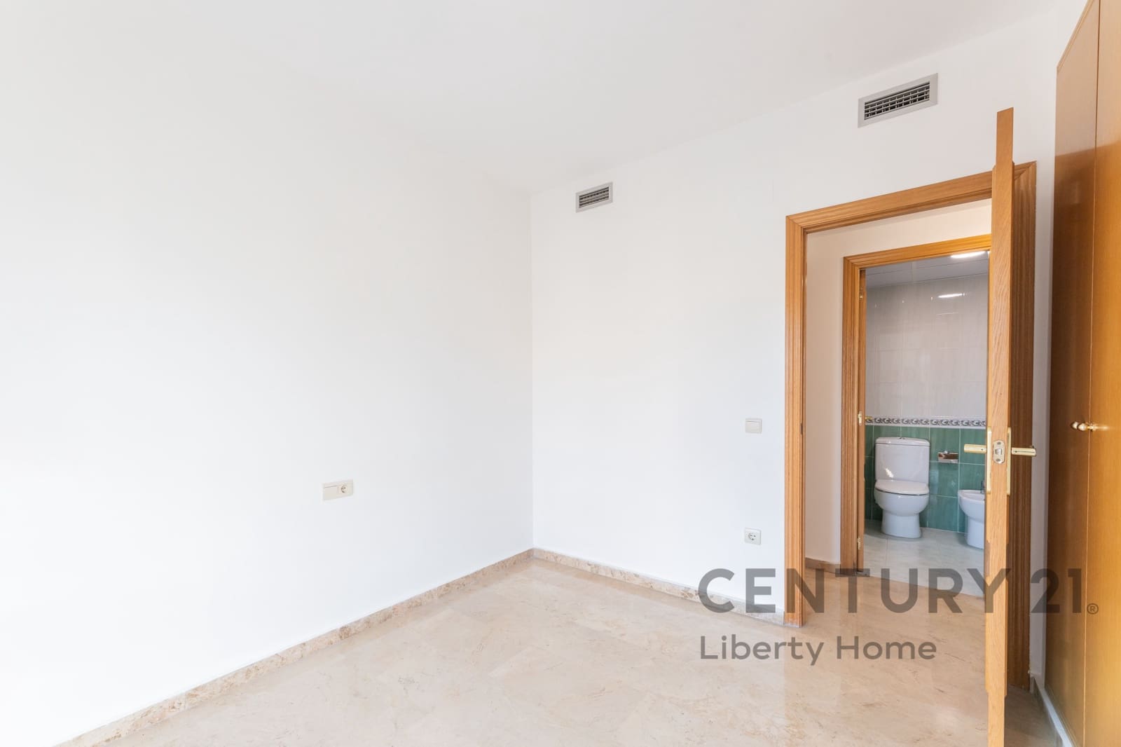 4 soverom Leilighet til leie i Valencia by med garasje - € 2 350 (Ref: 9750841)