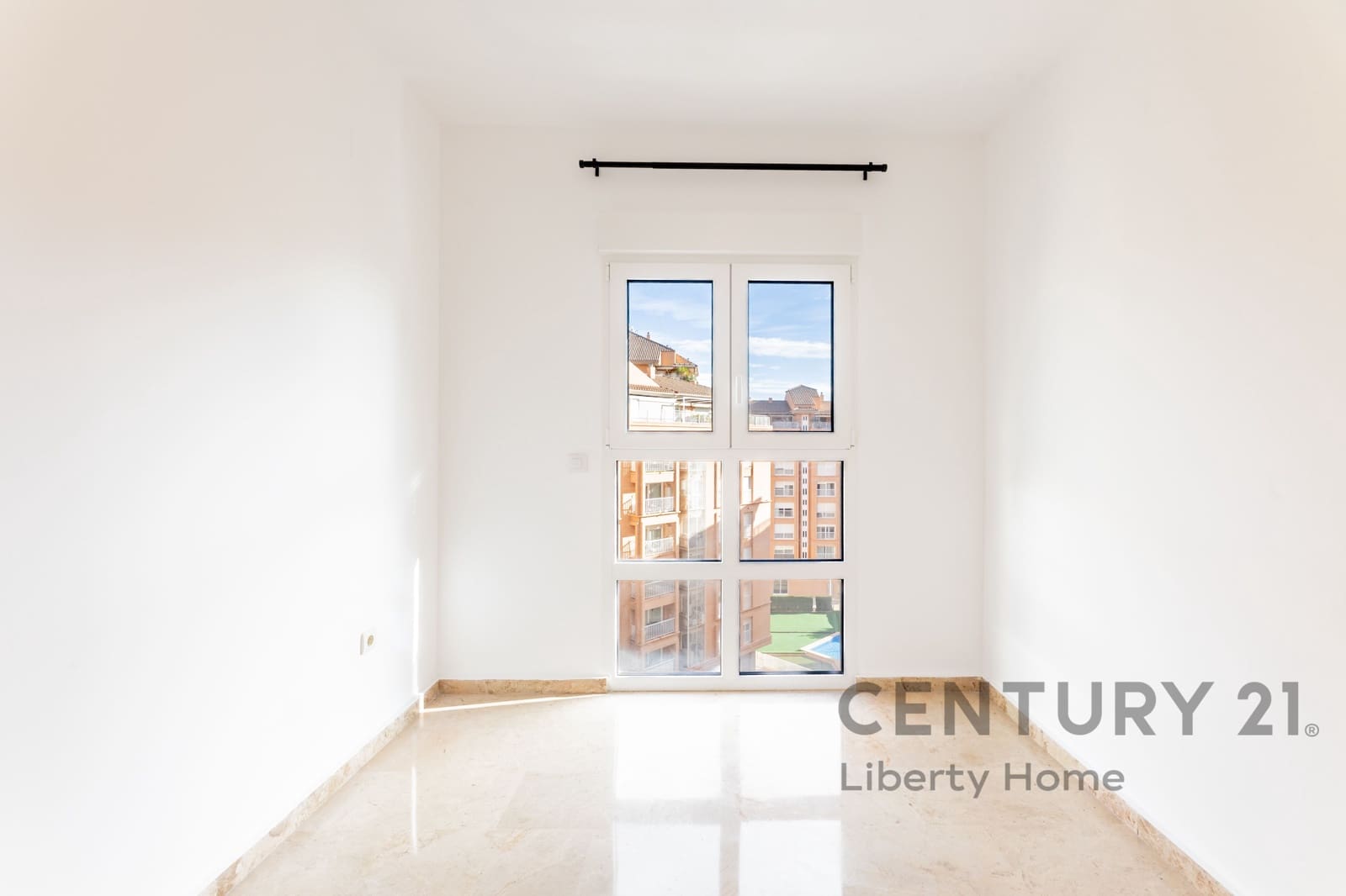 4 soverom Leilighet til leie i Valencia by med garasje - € 2 350 (Ref: 9750841)