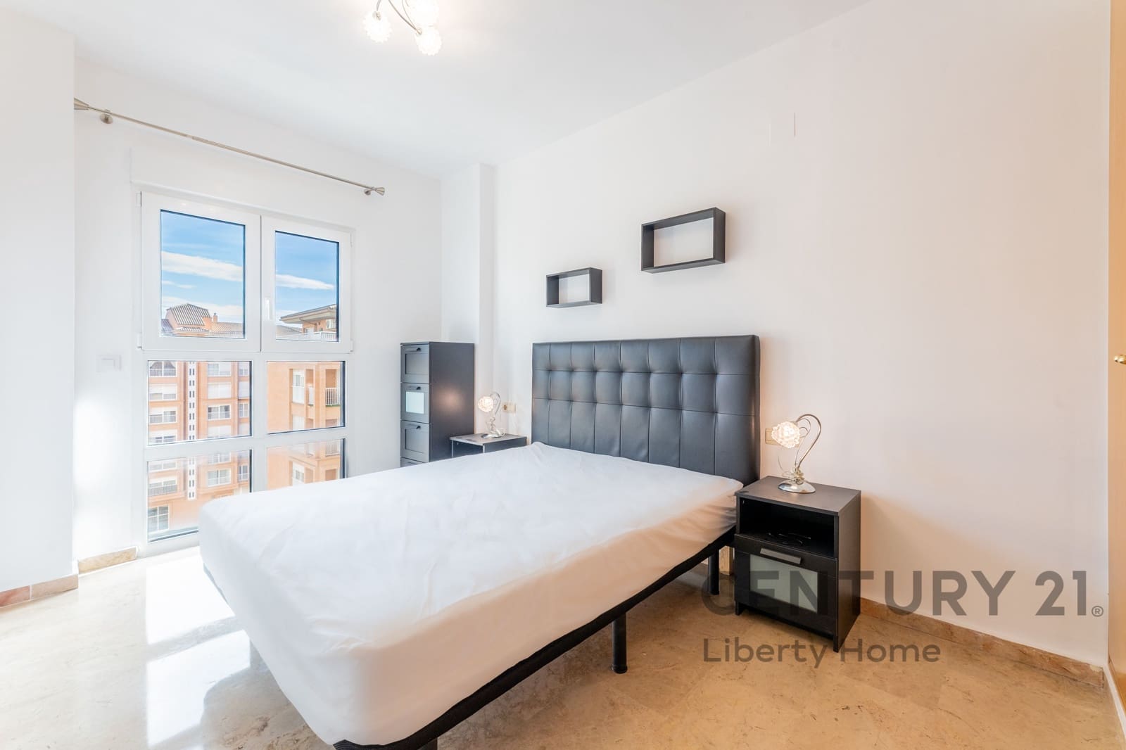 4 soverom Leilighet til leie i Valencia by med garasje - € 2 350 (Ref: 9750841)