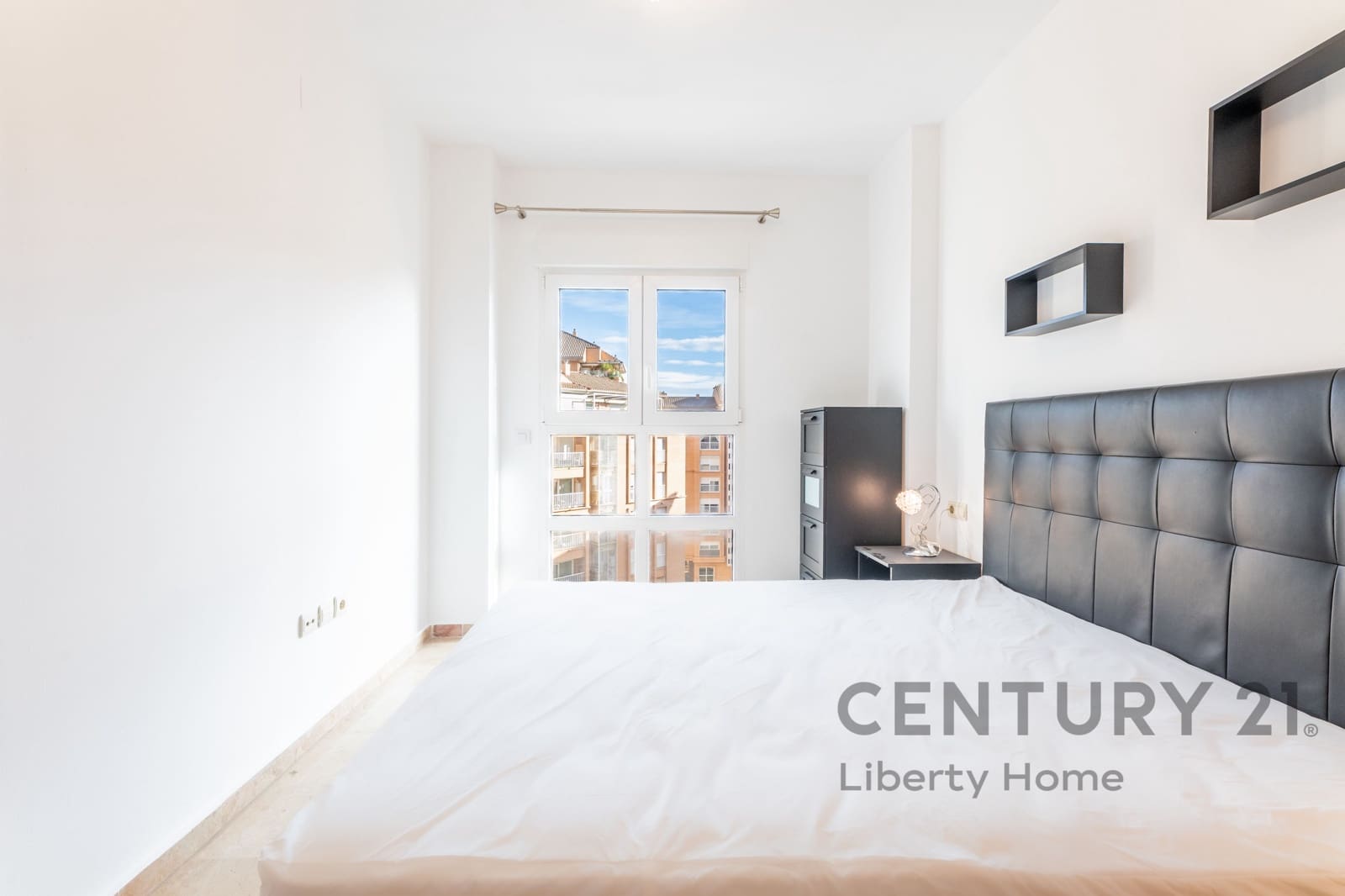 4 soverom Leilighet til leie i Valencia by med garasje - € 2 350 (Ref: 9750841)