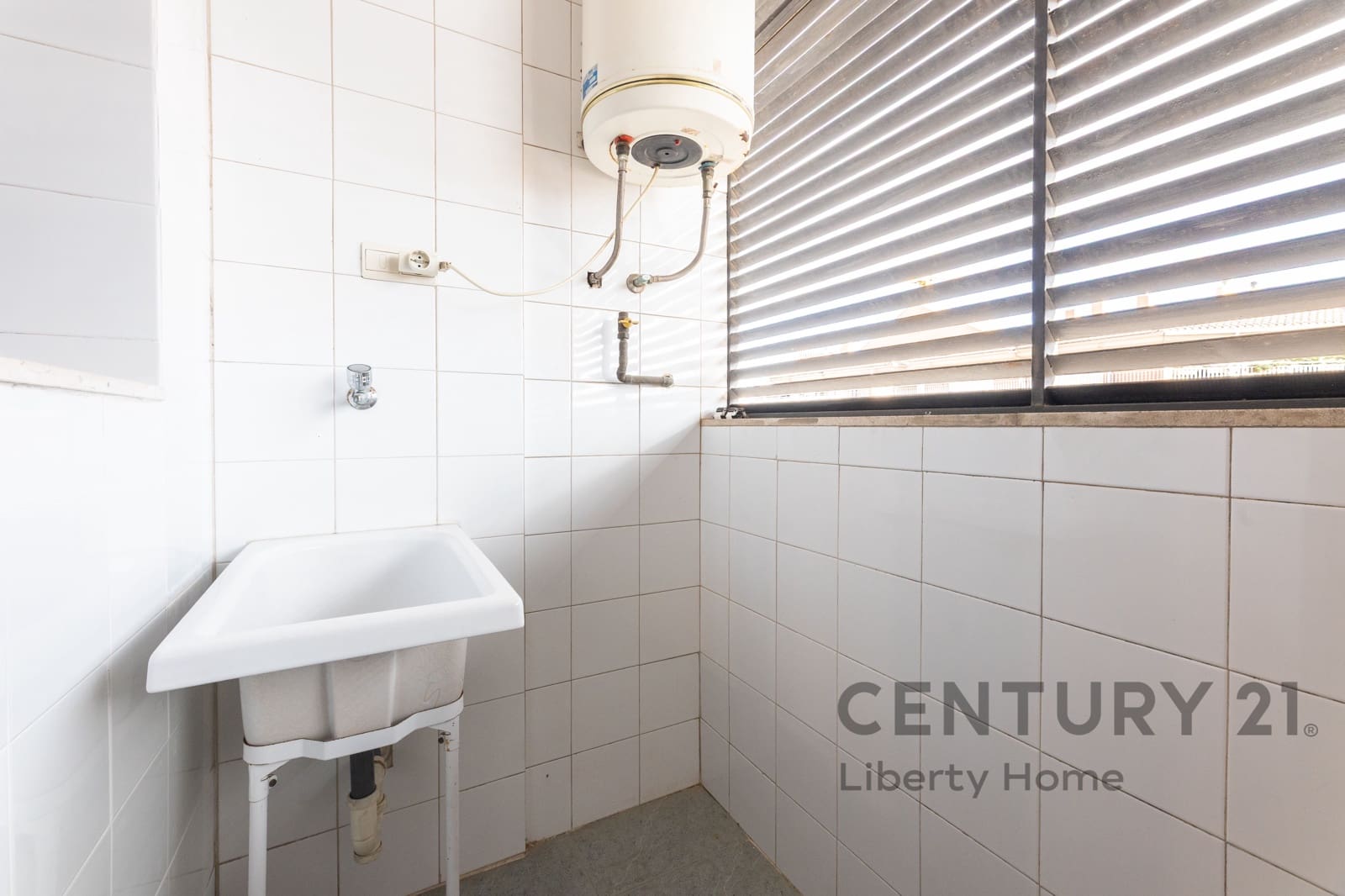 4 soverom Leilighet til leie i Valencia by med garasje - € 2 350 (Ref: 9750841)