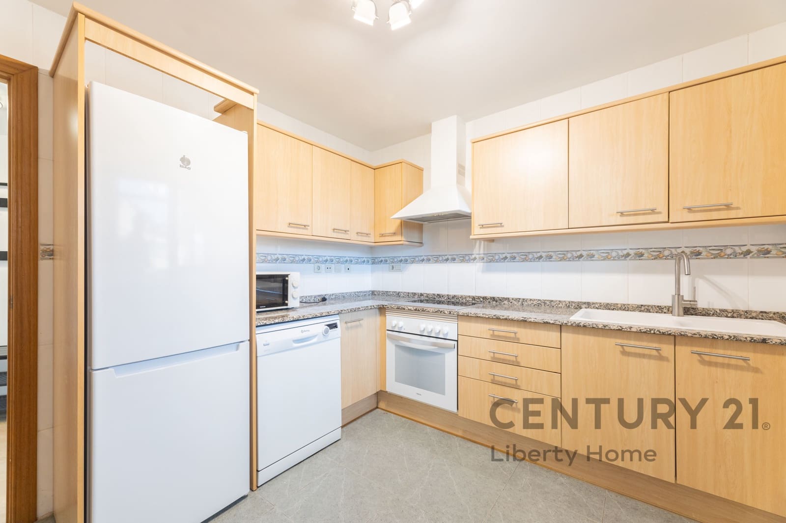 4 soverom Leilighet til leie i Valencia by med garasje - € 2 350 (Ref: 9750841)