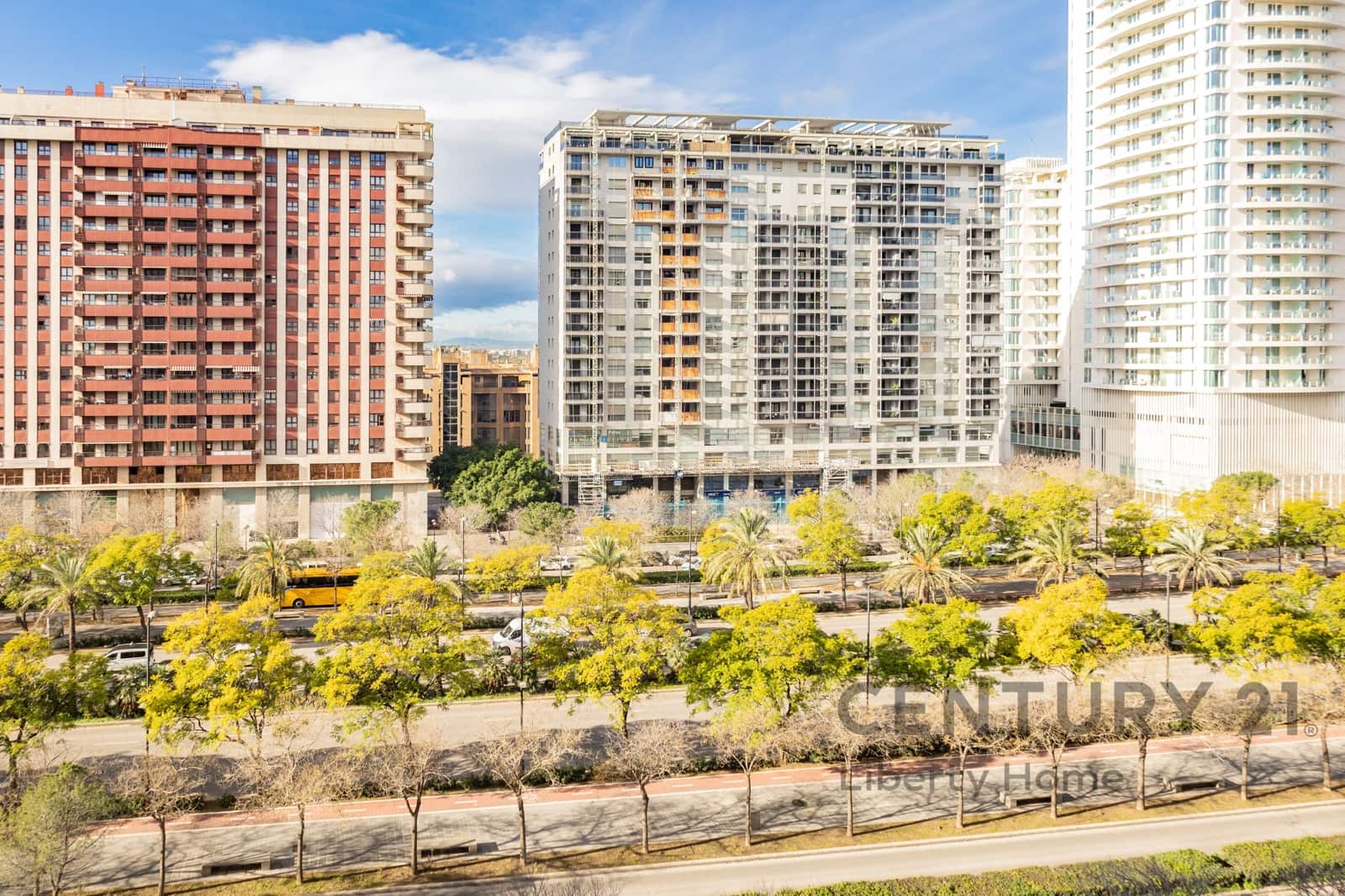 4 soverom Leilighet til leie i Valencia by med garasje - € 2 350 (Ref: 9750841)