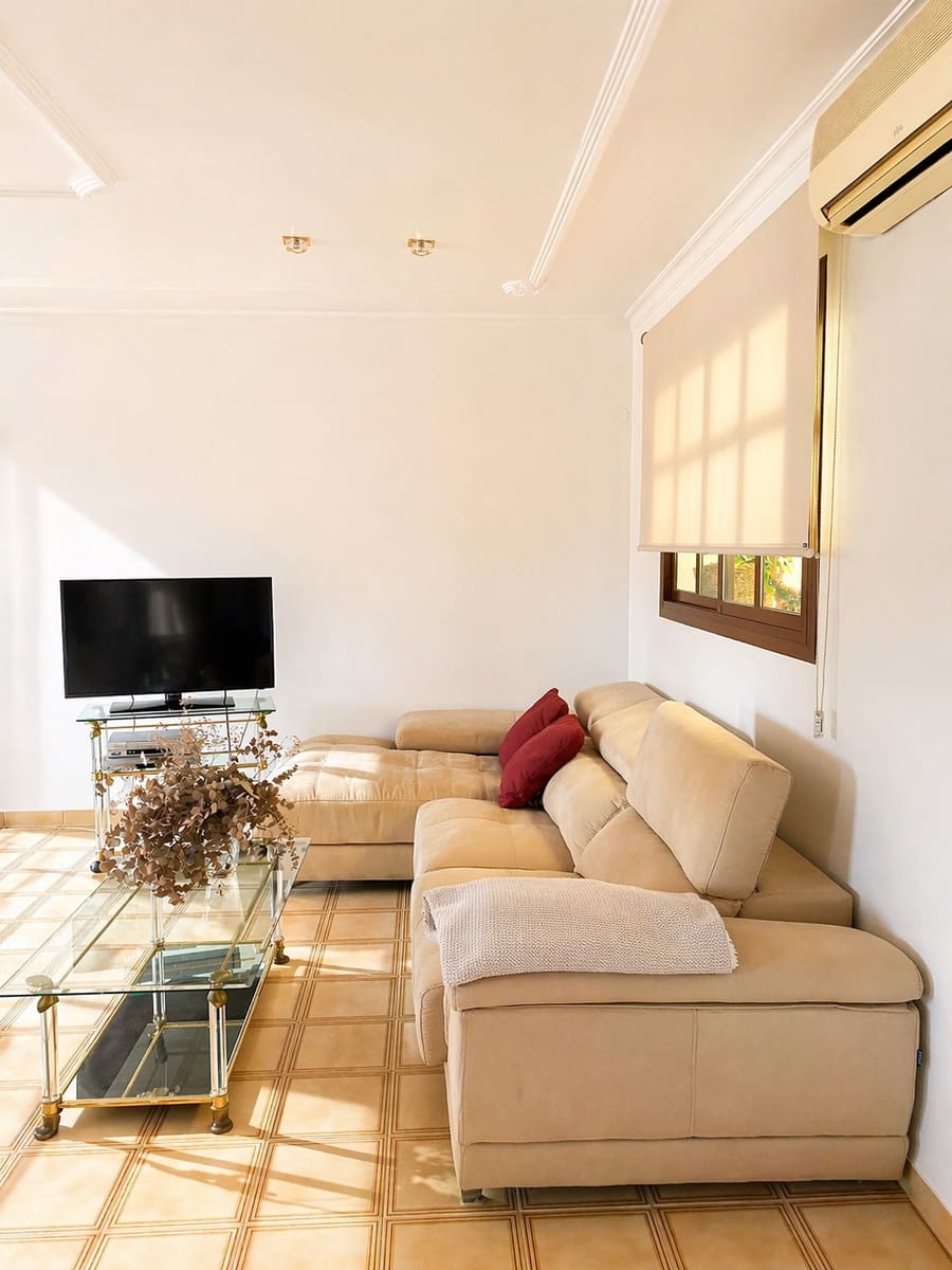 4 sovrum Villa att hyra i Torrent med garage - 2 800 € (Ref: 9793390)