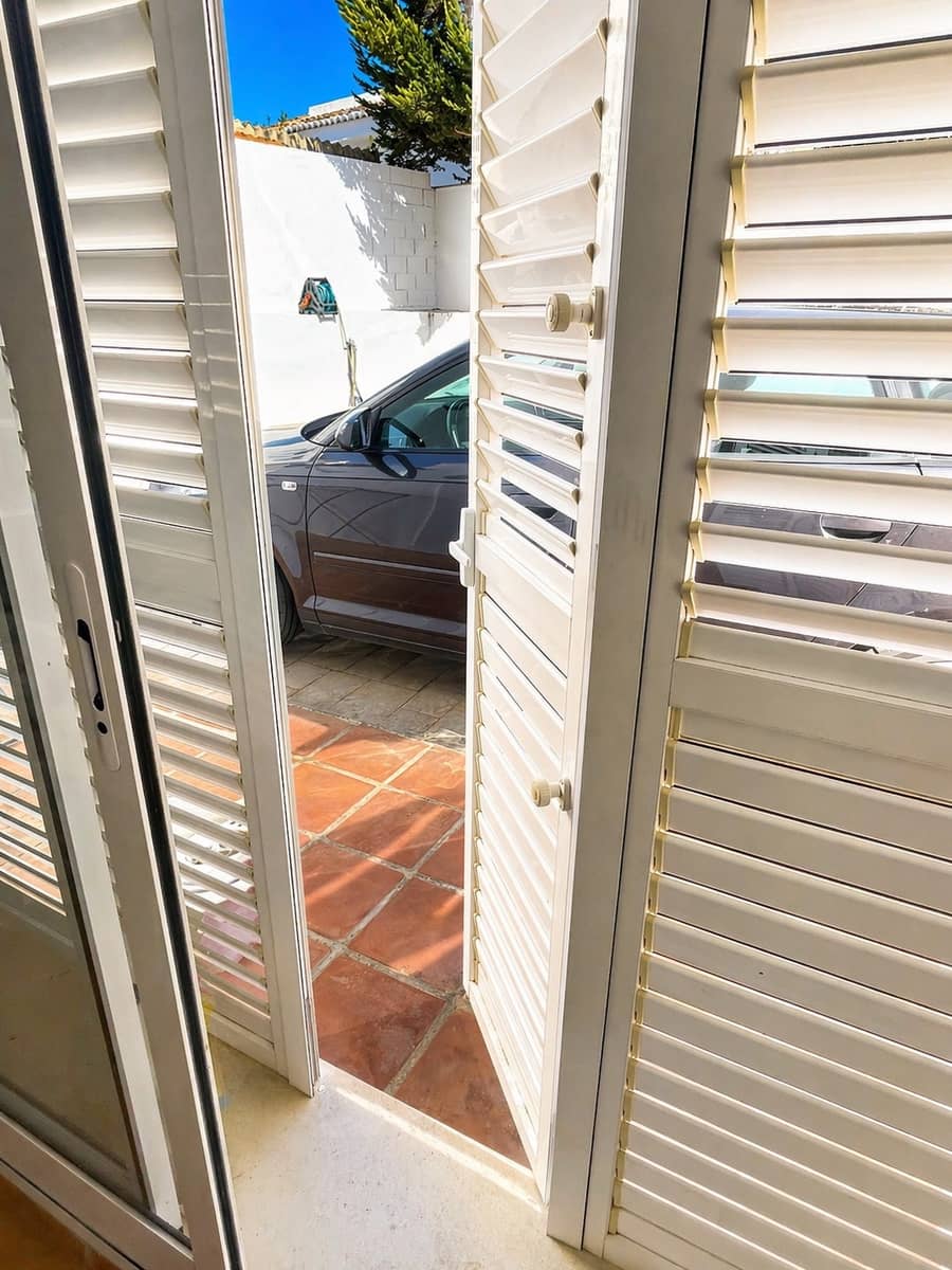 4 sovrum Villa att hyra i Torrent med garage - 2 800 € (Ref: 9793390)